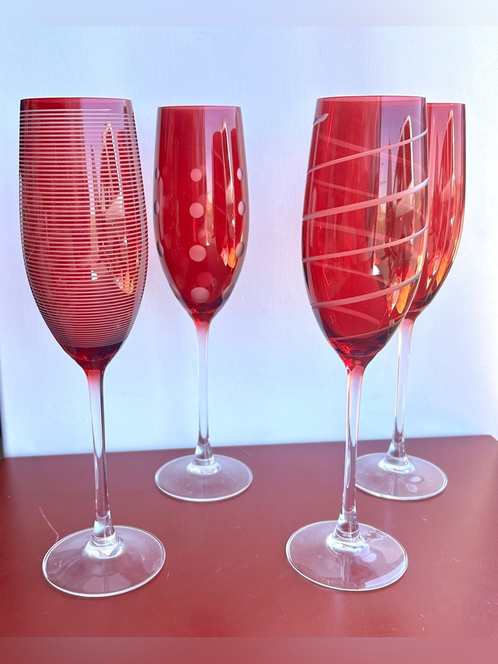 MIKASA Cheers Ruby Red Long Stemmed Hand Blown 10” Champagne Flutes SET OF 4